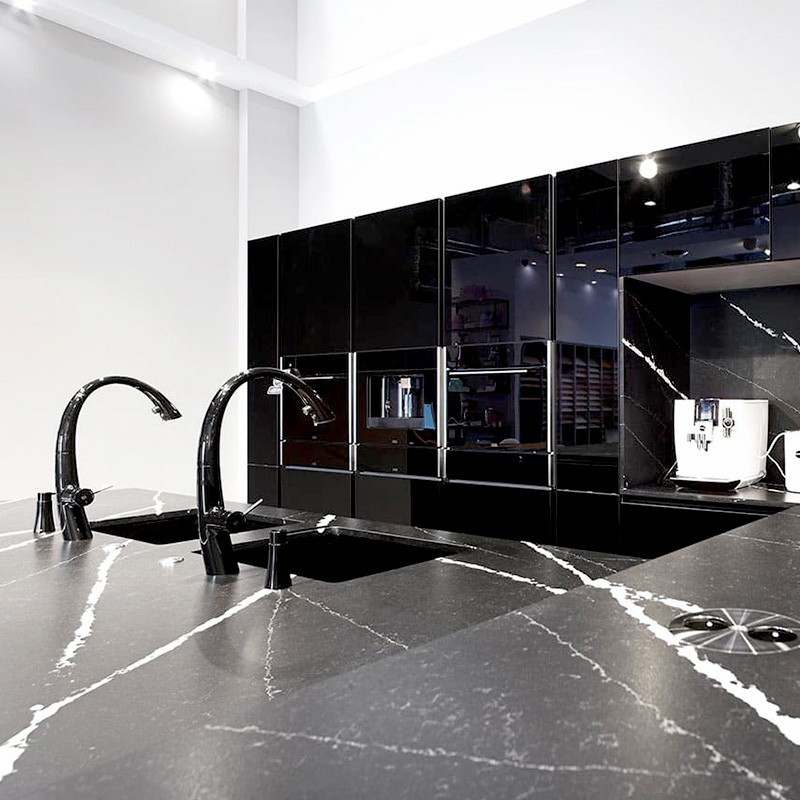 Plan de travail en Quartz Silestone® Eternal Marquina